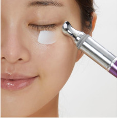 Лифтинг-крем массажный для кожи вокруг глаз с микроиглами VT Cosmetics - Reedle Shot Lifting Eye Cream, 15 ml